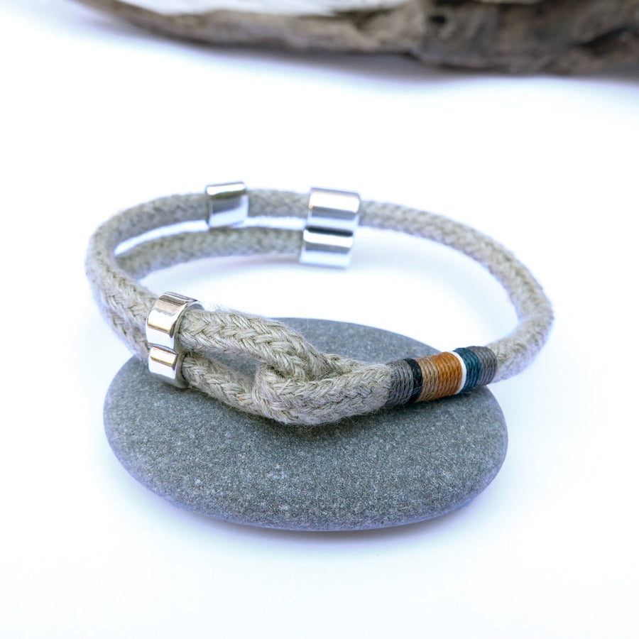 Adjustable Hemp Rope Bracelet for Men · ARTHUS · Autumn